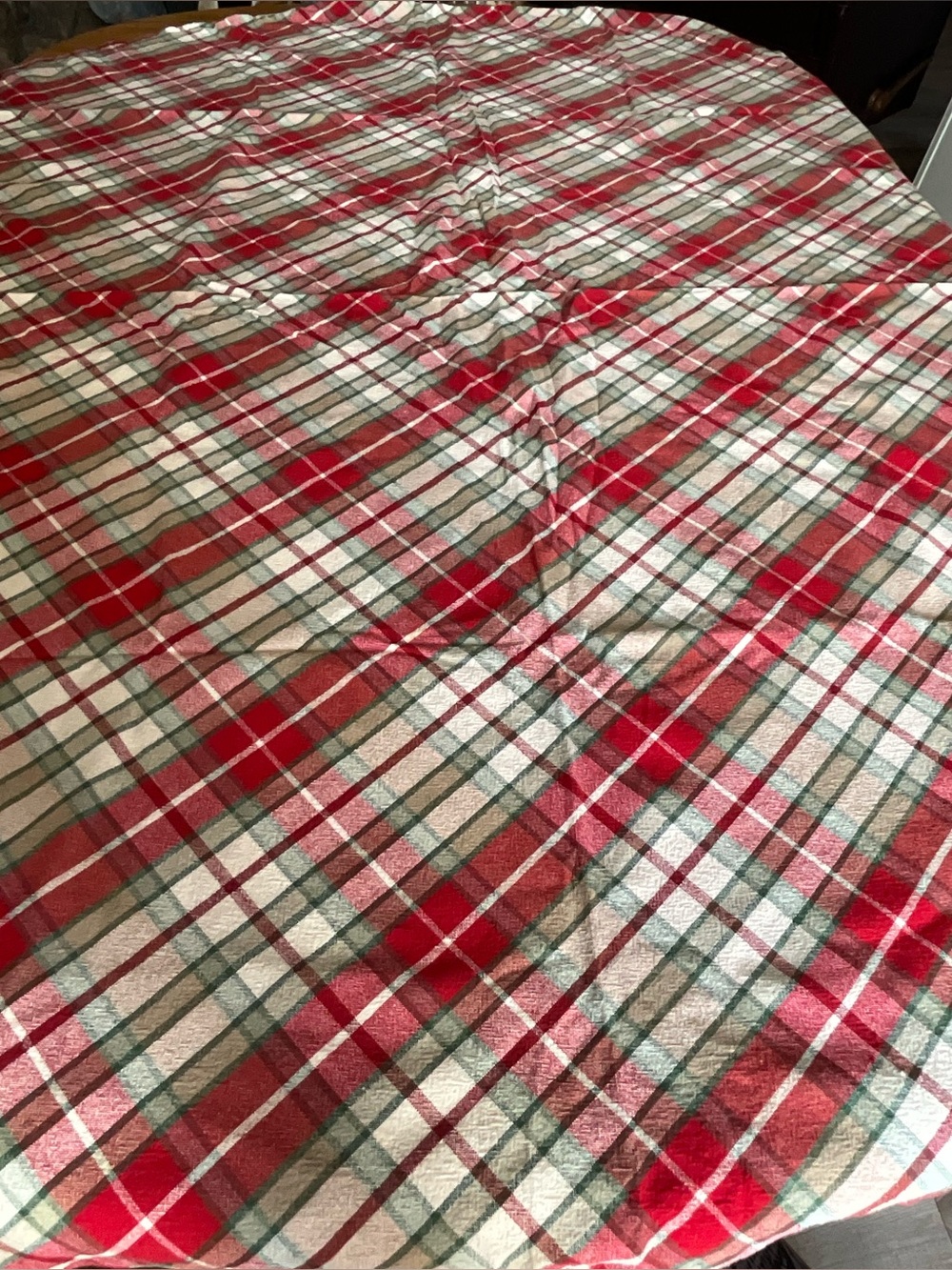 St. Nicholas Square 100% Cotton Round 60”Plaid Christmas Tablecloth Red Green